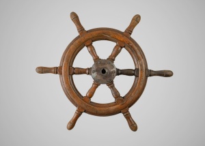 картинка Антикварный шестиспицевый корабельный штурвал из тика салоне старинных вещей "Шебби" являющийся официальным дистрибьютором в России и Беларуси