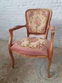 Антикварное кресло в гобеленовой обивке код.&nbsp;BE4165518