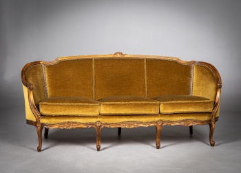 Антикварный трехместный диван (канапе) в стиле рококо код.&nbsp;RM4165870