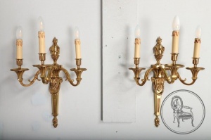 картинка Антикварные бронзовые бра (2 шт.) салоне старинных вещей "Шебби" являющийся официальным дистрибьютором в России и Беларуси