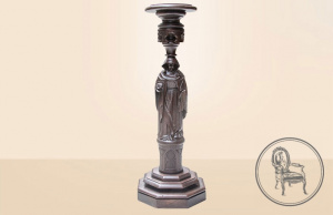 картинка Антикварная подставка салоне старинных вещей "Шебби" являющийся официальным дистрибьютором в России и Беларуси