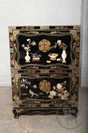 Старинный комод код. BE62035