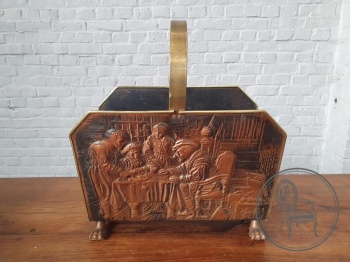 Антикварная подставка для журналов и газет код. BE3259460