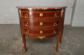 Антикварный комод код. BE47405