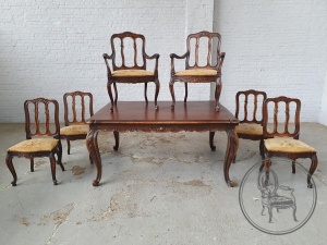 картинка Антикварный набор для столовой (стол, 2 кресла, 4 стула) салоне старинных вещей "Шебби" являющийся официальным дистрибьютором в России и Беларуси