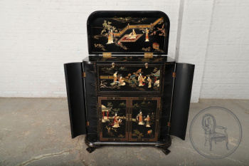 Старинный комод-бар код. BE59536