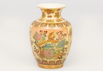 Старинная фарфоровая ваза в ориентальном стиле код. RM4100627