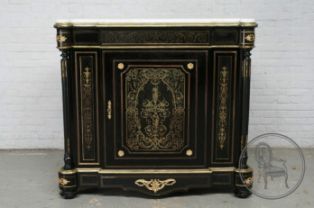 Антикварный комод код. BE6776