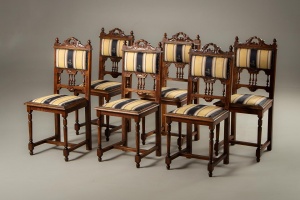 картинка Комплект антикварных стульев из дуба 6 шт. салоне старинных вещей "Шебби" являющийся официальным дистрибьютором в России и Беларуси