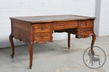 Антикварный письменный стол на изогнутых ножках код.&nbsp;BE4165798
