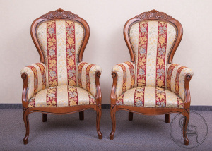 картинка Старинные кресла (2 шт.) салоне старинных вещей "Шебби" являющийся официальным дистрибьютором в России и Беларуси