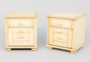 картинка Старинный комоды (2 шт.) в стиле Прованс салоне старинных вещей "Шебби" являющийся официальным дистрибьютором в России и Беларуси