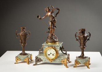 Антикварные французские часы с вазами (2 шт.) код. RM4122458