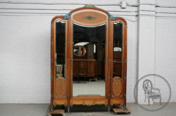 Антикварный шкаф код. BE19273