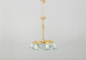 картинка Антикварная люстра салоне старинных вещей "Шебби" являющийся официальным дистрибьютором в России и Беларуси