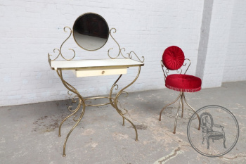 Старинный туалетный столик со стулом код. BE35702