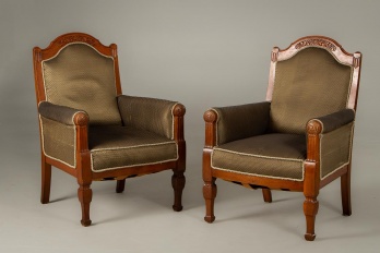 Пара антикварных дубовых кресел код. RM4101543