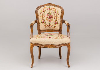 Старинное кресло код. RM43920