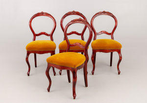 картинка Старинный набор стульев (4 шт.) салоне старинных вещей "Шебби" являющийся официальным дистрибьютором в России и Беларуси