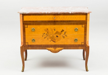 Старинный комод код. RM5543