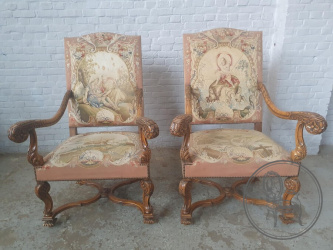 Антикварные кресла (2 шт.) из ореха с гобеленом с античным сюжетом код. BE3259335