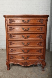 Антикварный дубовый высокий комод код. BE4139761