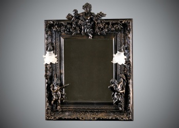 Старинное настенное зеркало в резной раме с бра код.&nbsp;RM4166785