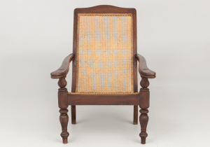 картинка Старинное кресло салоне старинных вещей "Шебби" являющийся официальным дистрибьютором в России и Беларуси