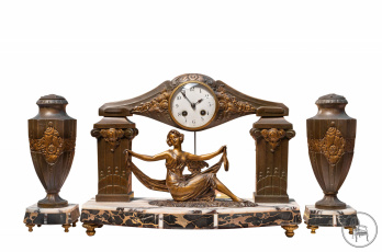 Антикварный каминный набор в стиле арт-деко, часы и вазы код. VS92292