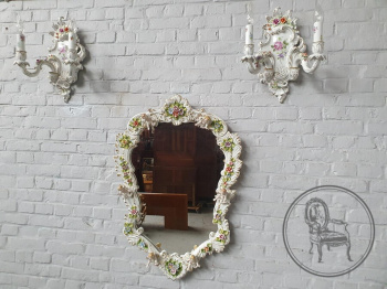 Старинное итальянское фарфоровое зеркало и два бра код. BE106972