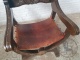 Антикварное курульное кресло с отделкой из кожи код. BE4097710 фото 2
