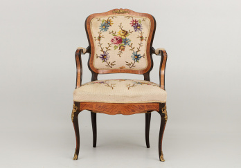 Старинное кресло код. RM52801