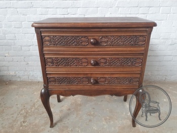 Антикварный дубовый комод в стиле кантри код.&nbsp;BE4165659