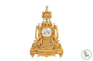 картинка Антикварные каминные позолоченные часы в стиле Людовика XIV салоне старинных вещей "Шебби" являющийся официальным дистрибьютором в России и Беларуси
