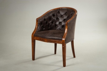 Старинное кресло из тика код. RM4103756