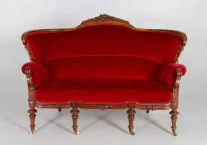 картинка Антикварное канапе салоне старинных вещей "Шебби" являющийся официальным дистрибьютором в России и Беларуси