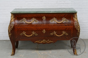 Старинный комод из красного дерева и мрамора код. BE4097321