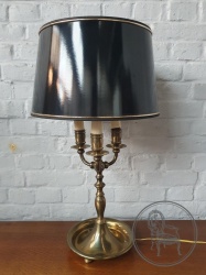 Старинная латунная настольная лампа код. BE4097563