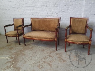 Антикварный набор из красного дерева с декоративными бронзовыми накладками код. BE4105761