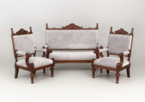 картинка Антикварный комплект для гостиной салоне старинных вещей "Шебби" являющийся официальным дистрибьютором в России и Беларуси