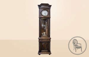 картинка Антикварные напольные часы салоне старинных вещей "Шебби" являющийся официальным дистрибьютором в России и Беларуси