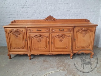 Антикварный дубовый комод с резной короной код. BE4097283