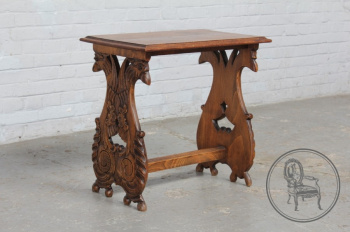 Антикварный столик код. BE6248