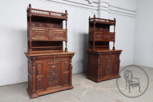 картинка Антикварные буфеты (2 шт.) салоне старинных вещей "Шебби" являющийся официальным дистрибьютором в России и Беларуси