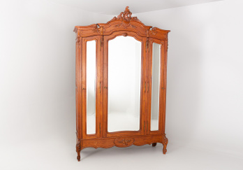 Антикварный шкаф код. RM43032