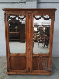 Антикварный ореховый шкаф с зеркалами код. BE4165146