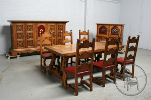 картинка Антикварный столовый гарнитур салоне старинных вещей "Шебби" являющийся официальным дистрибьютором в России и Беларуси