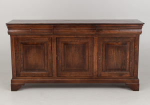 картинка Старинный комод салоне старинных вещей "Шебби" являющийся официальным дистрибьютором в России и Беларуси