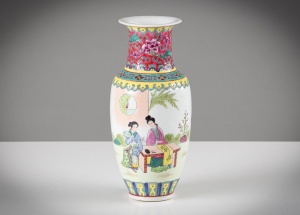 картинка Старинная китайская ваза салоне старинных вещей "Шебби" являющийся официальным дистрибьютором в России и Беларуси