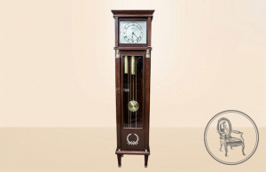 картинка Старинные напольные часы салоне старинных вещей "Шебби" являющийся официальным дистрибьютором в России и Беларуси